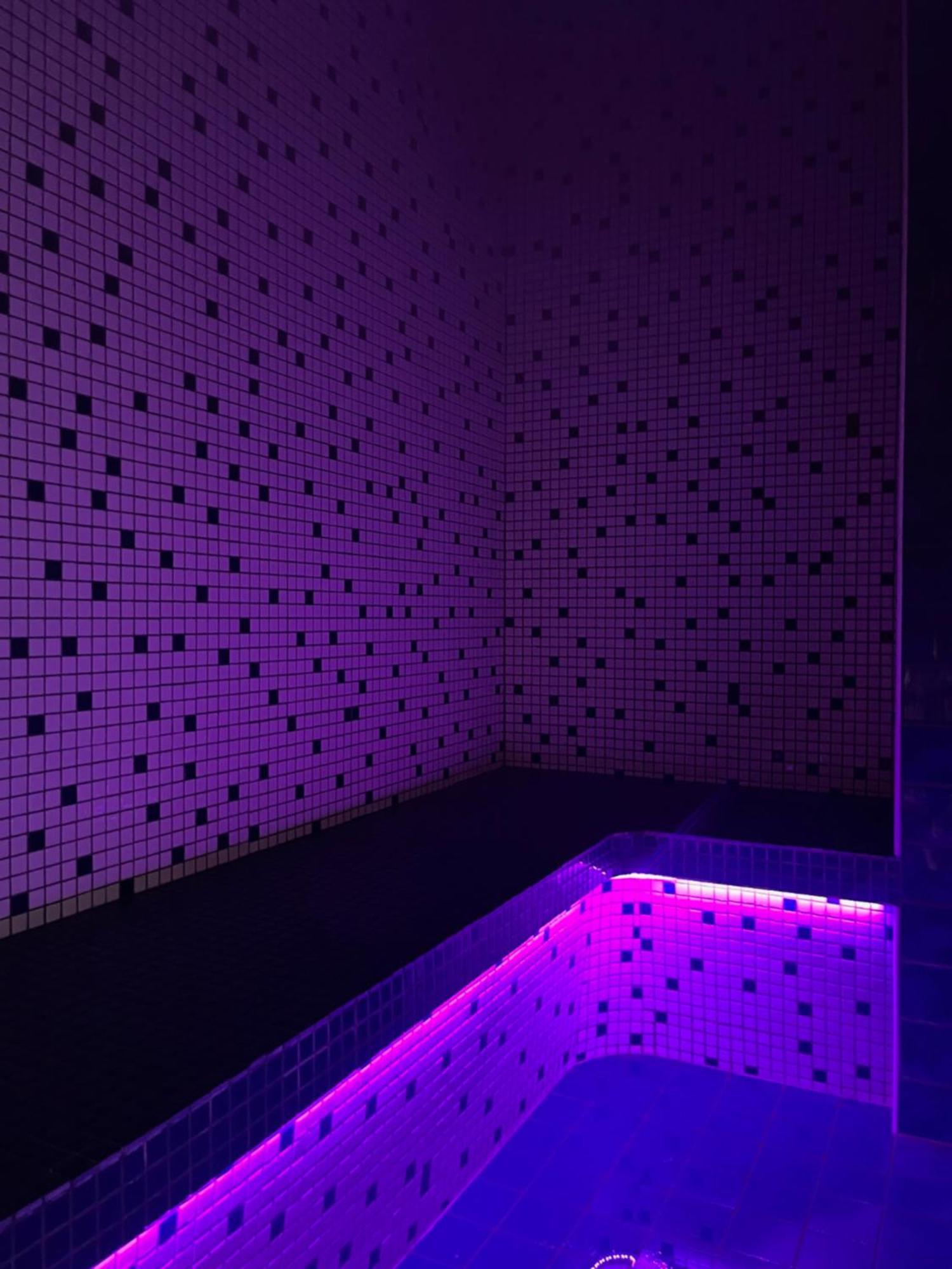 ホテル Rezidence & Wellness Blatov プラハ エクステリア 写真